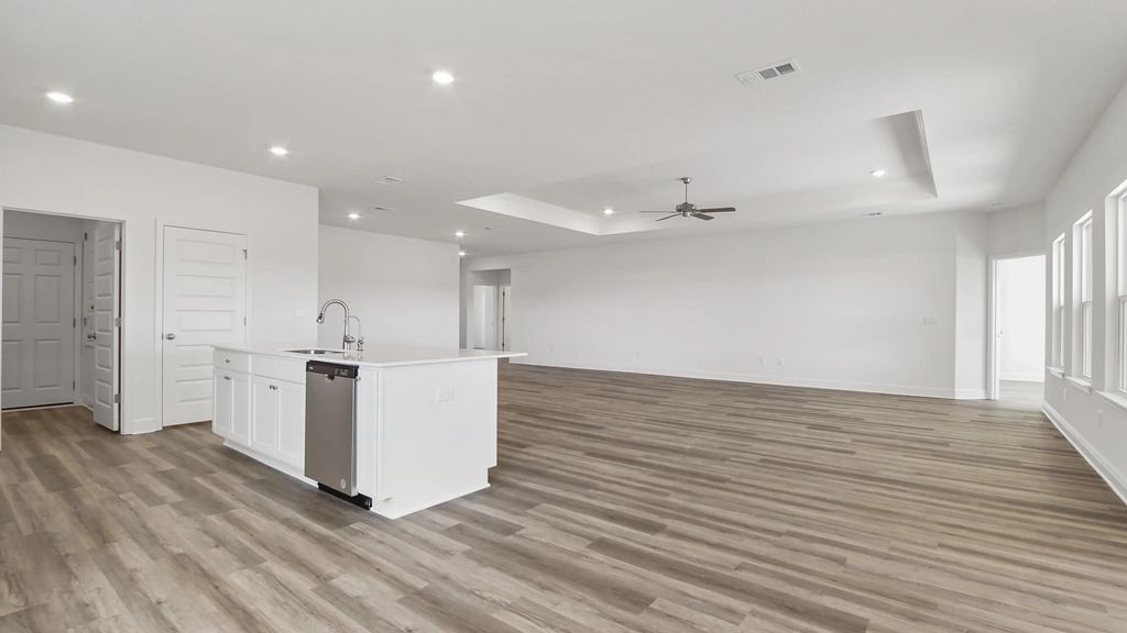 29 of 31 - 206 W Farm Owl Drive, Freeport, FL