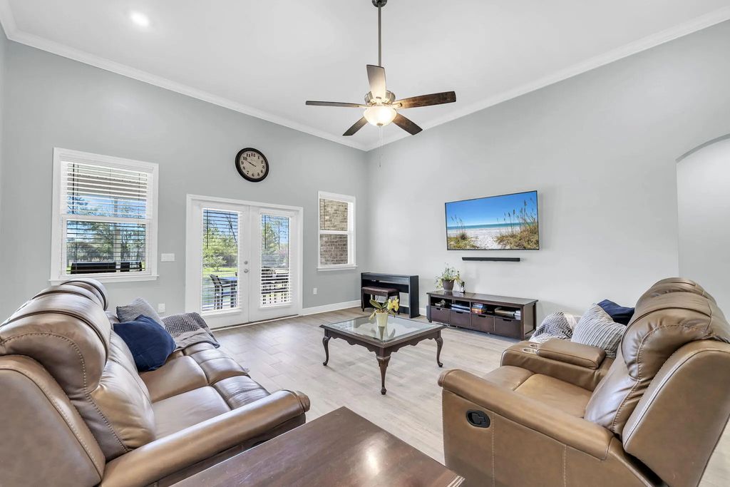 8 of 50 - 487 Coastal Breeze Drive, Freeport, FL