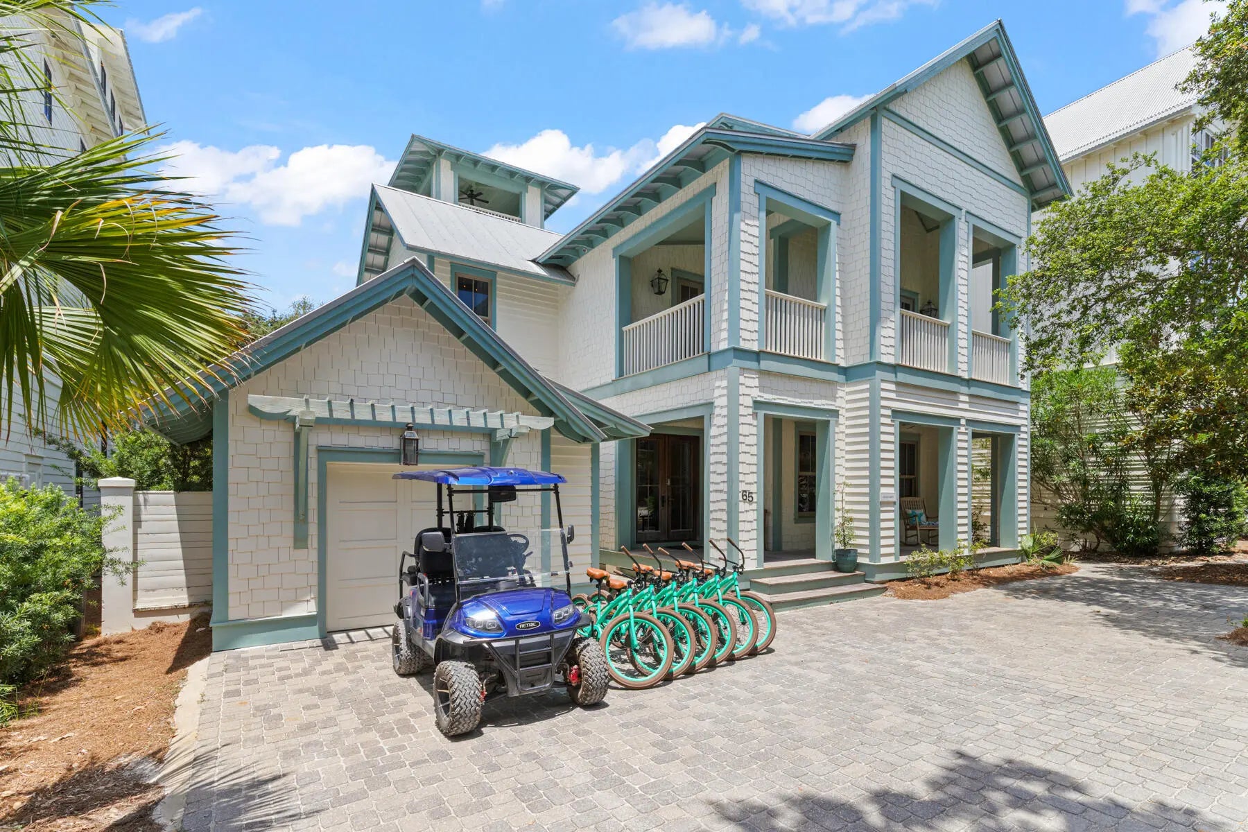 Photo of Listing #997323