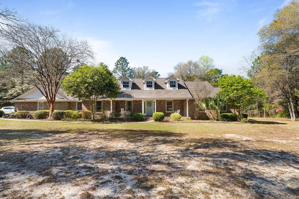 3687 Airport Road, Crestview
