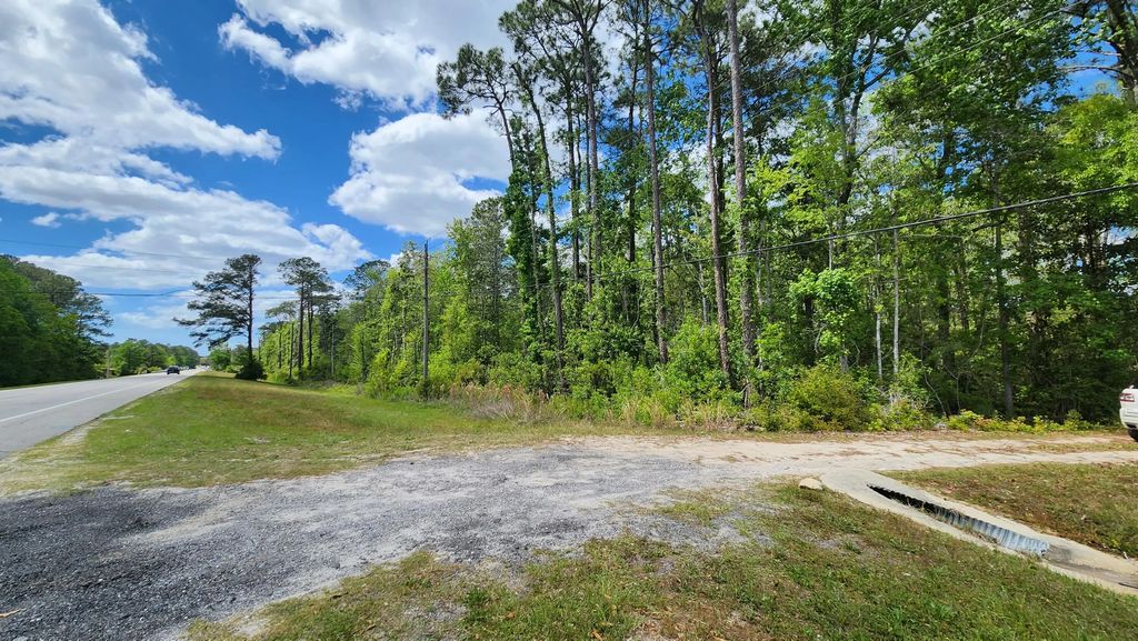 17 of 25 - 3002 W State Highway 20, Freeport, FL