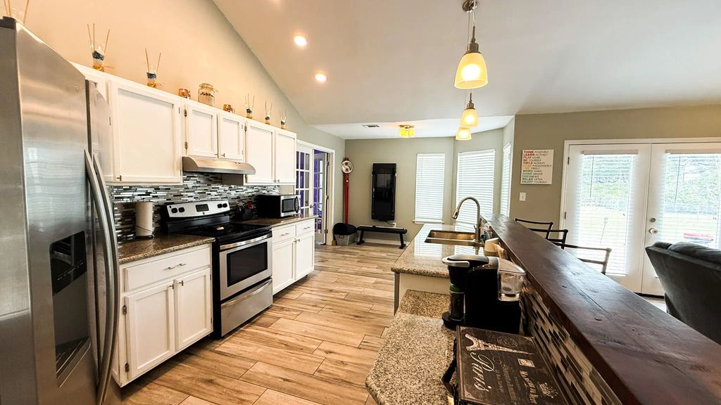 1394 Sound Retreat Drive, Navarre