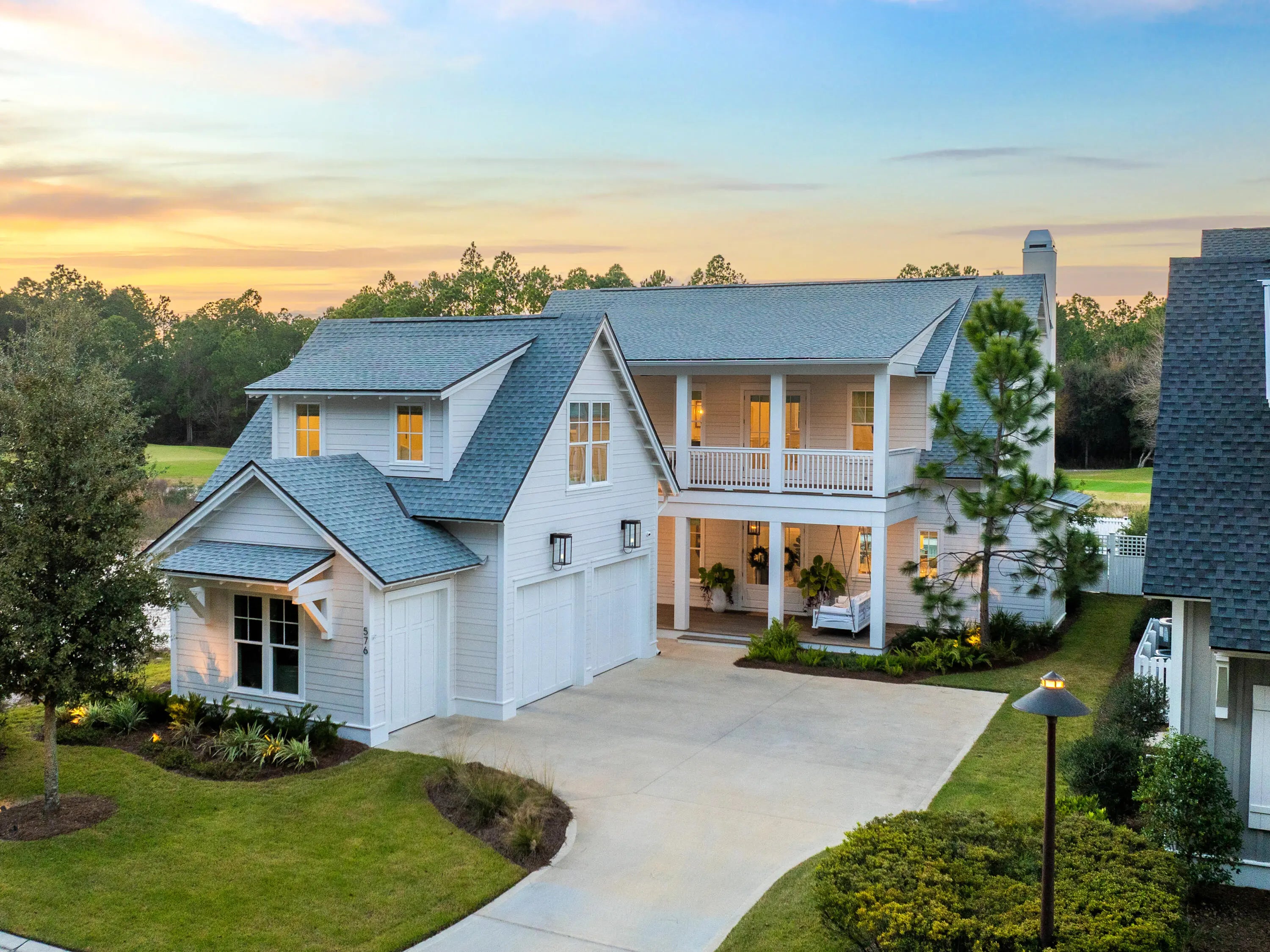 Photo of Listing #997548