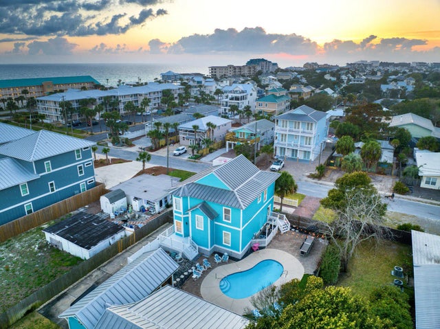 Photo of Listing #997916