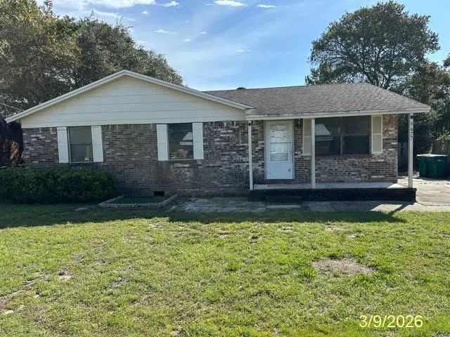Photo of Listing #997557