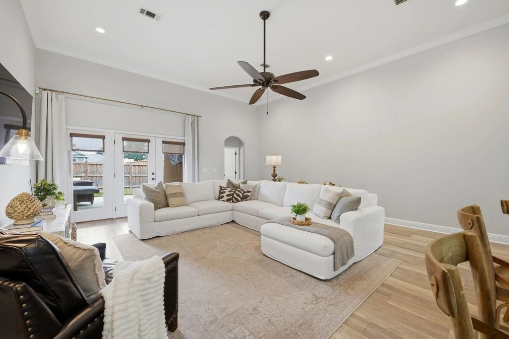 2102 Palmetto Lake Drive, Navarre