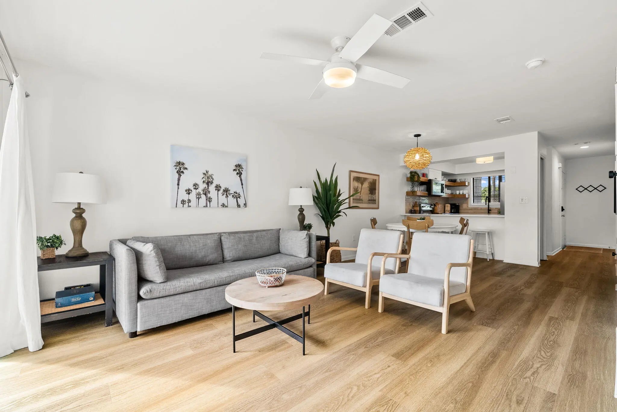 Photo of Listing #997667