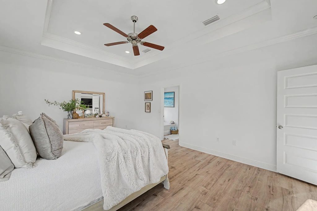 18 of 54 - 48 Hammock Circle, Freeport, FL
