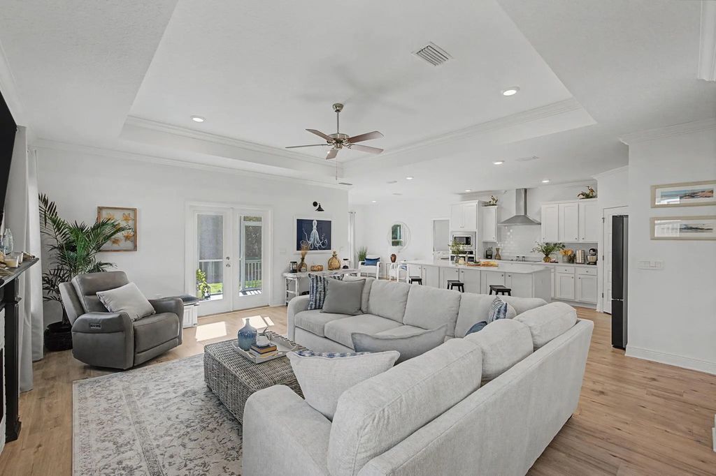 8 of 54 - 48 Hammock Circle, Freeport, FL
