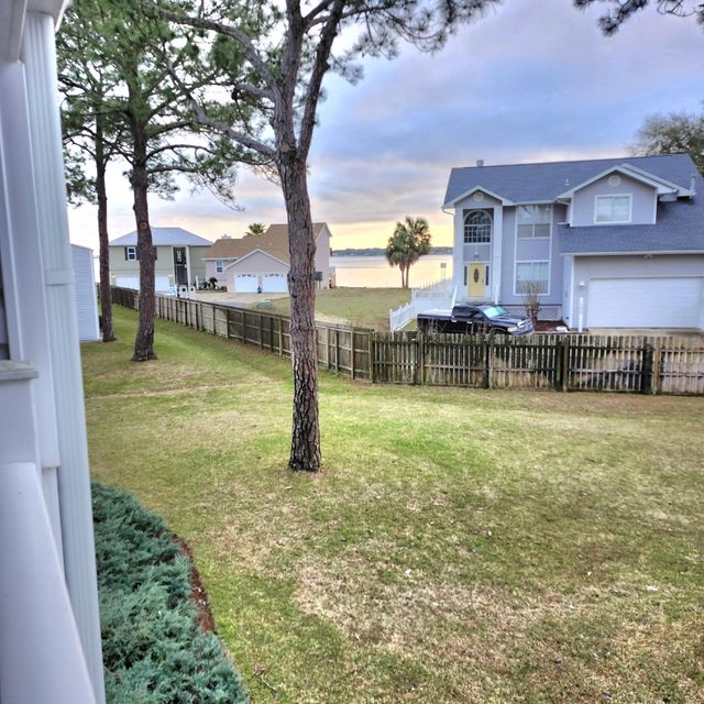 Photo of Listing #997794