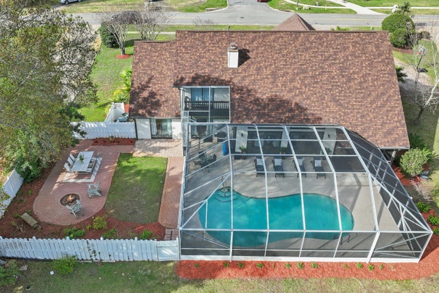 Photo of Listing #998008