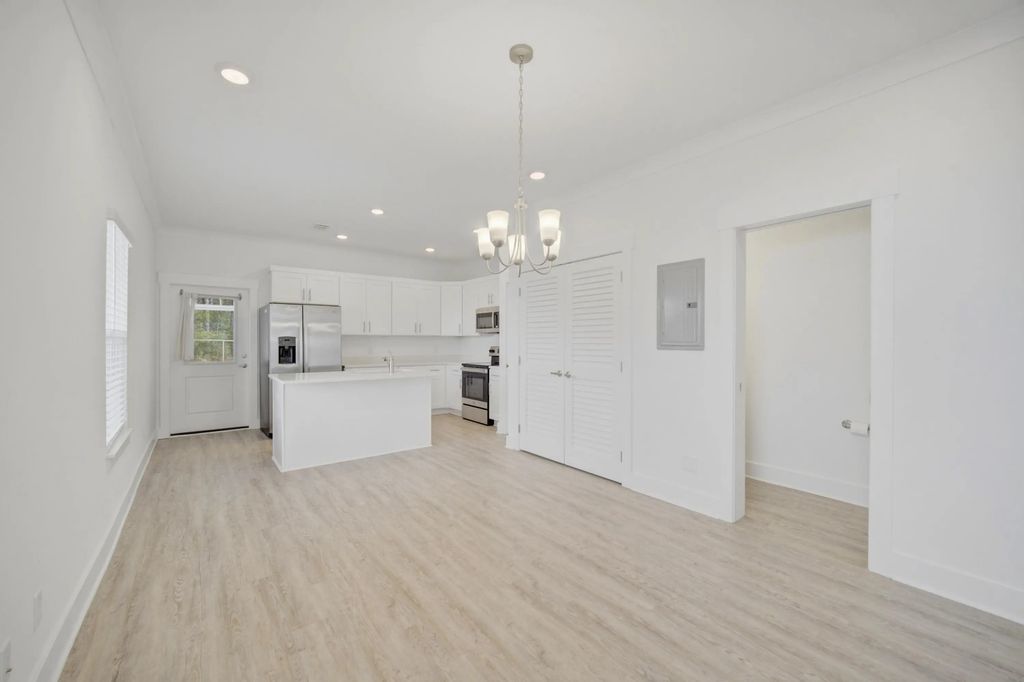 16 of 71 - 139 Date Palm Lane, Freeport, FL
