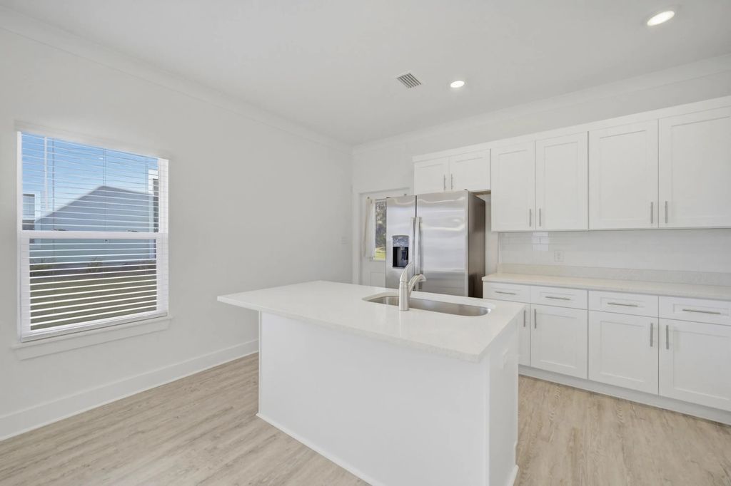 22 of 71 - 139 Date Palm Lane, Freeport, FL