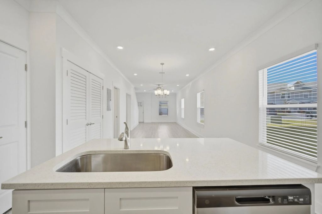 24 of 71 - 139 Date Palm Lane, Freeport, FL