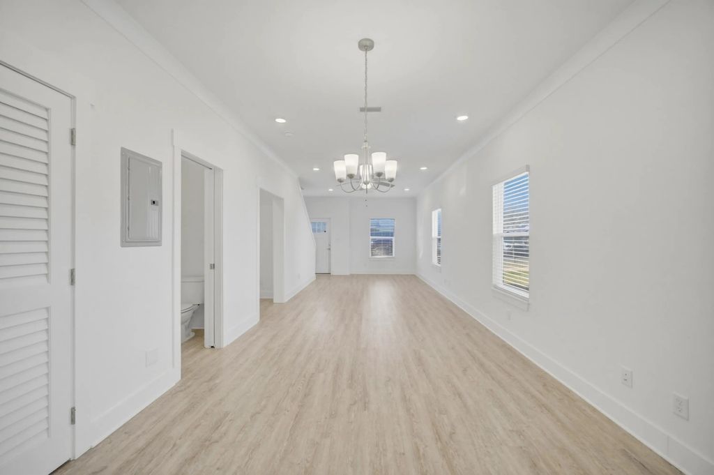 35 of 71 - 139 Date Palm Lane, Freeport, FL