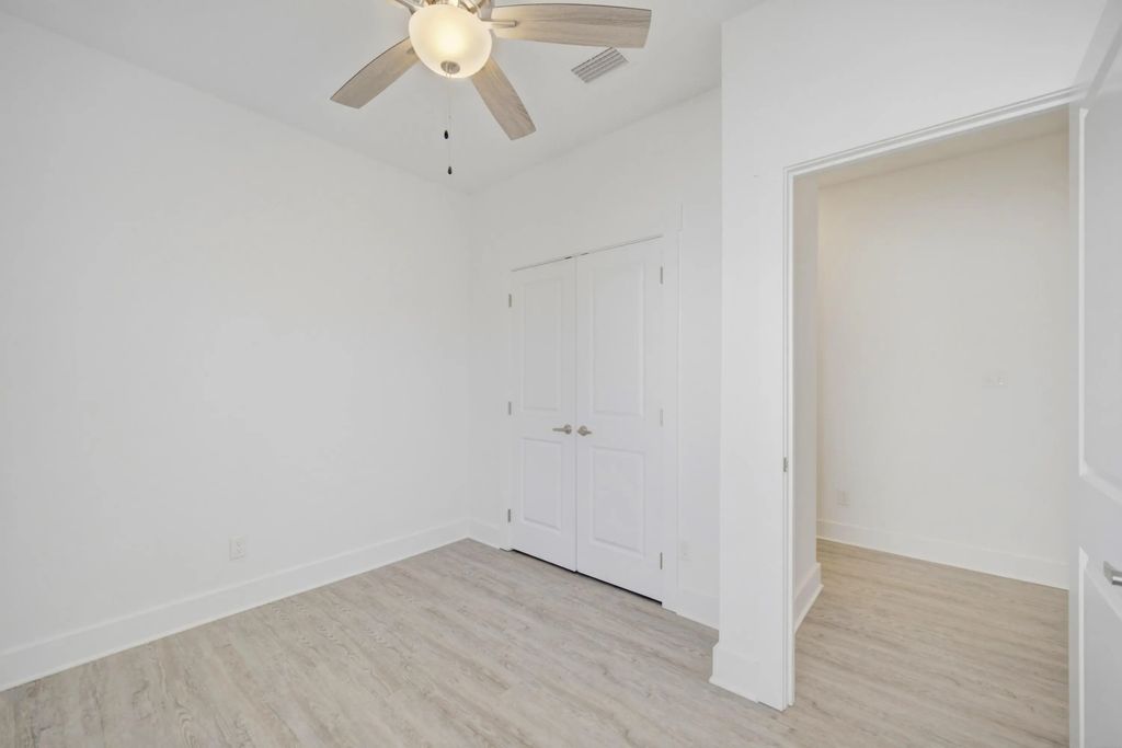 49 of 71 - 139 Date Palm Lane, Freeport, FL