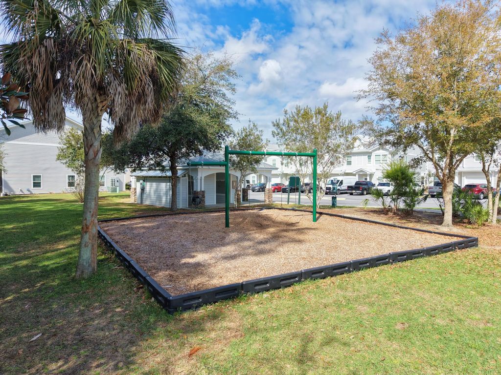 69 of 71 - 139 Date Palm Lane, Freeport, FL