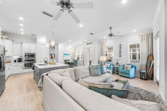 Photo of Listing #997872