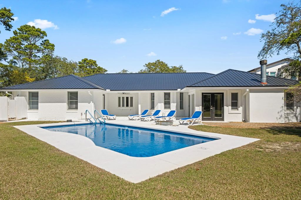 497 Walton Way, Miramar Beach
