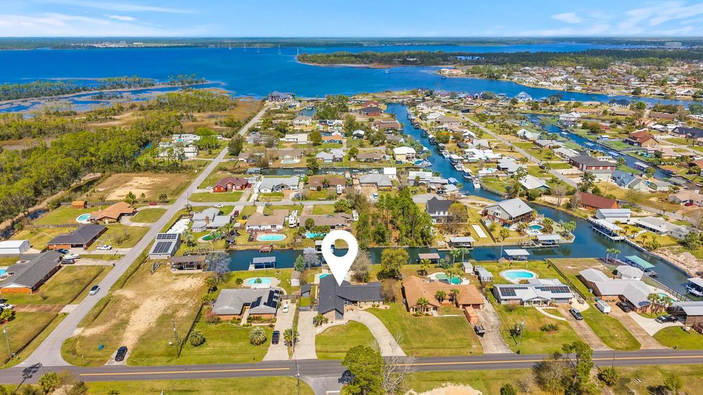 1006 Goose Bayou Road, Lynn Haven