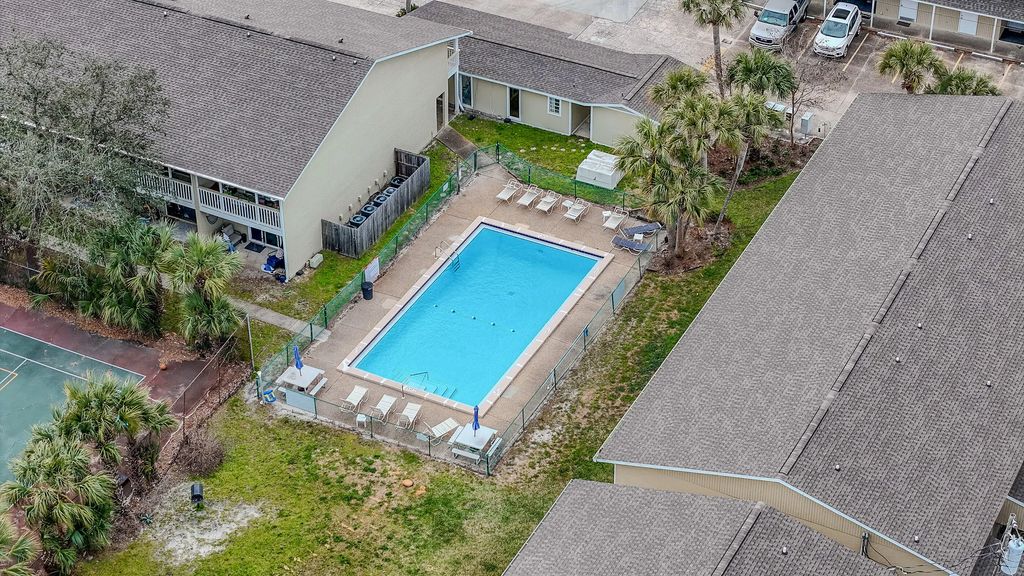 10 of 51 - 6903 N Lagoon Drive Apt 52, Panama City Beach, FL