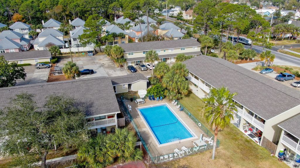 7 of 51 - 6903 N Lagoon Drive Apt 52, Panama City Beach, FL