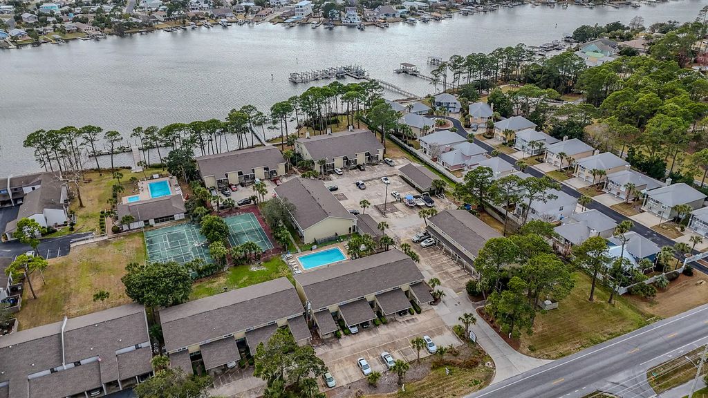 9 of 51 - 6903 N Lagoon Drive Apt 52, Panama City Beach, FL