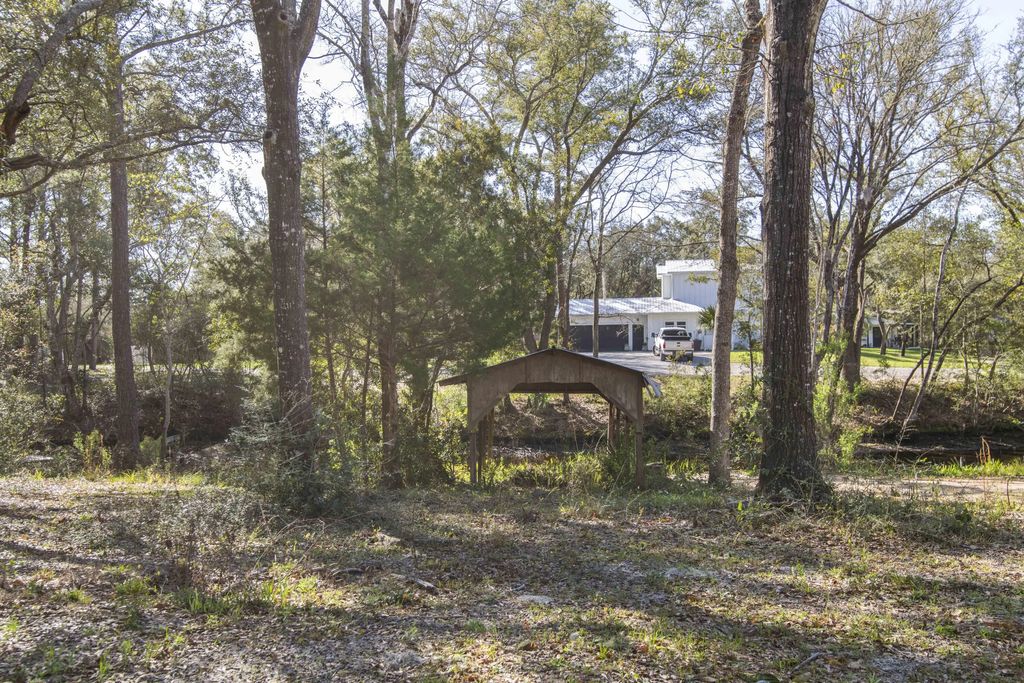15 of 21 - 211 Carol Drive, Freeport, FL