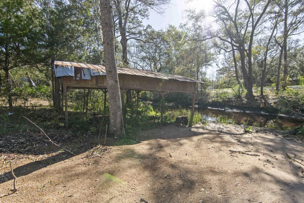 16 of 21 - 211 Carol Drive, Freeport, FL