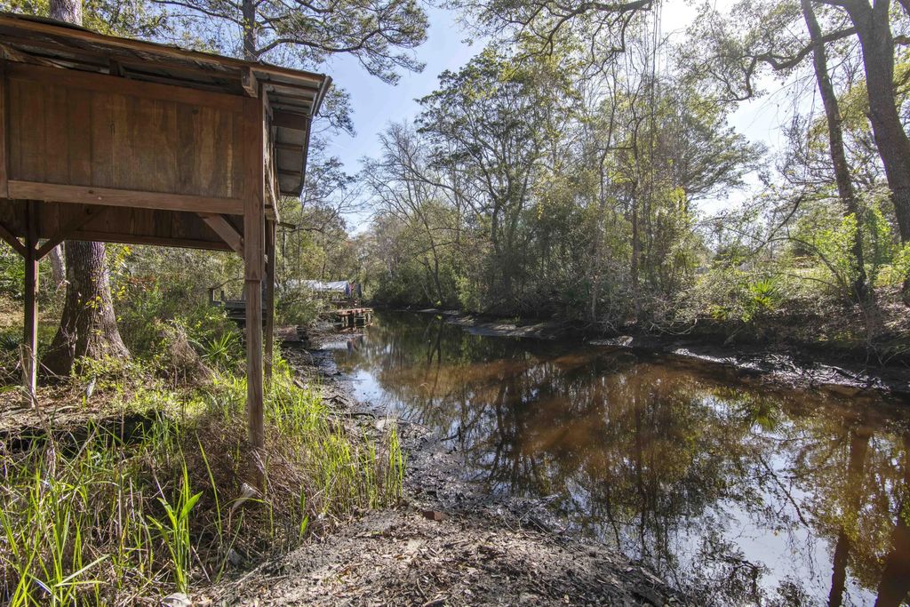 18 of 21 - 211 Carol Drive, Freeport, FL