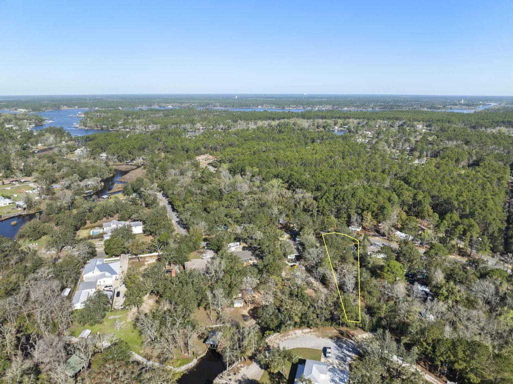 7 of 21 - 211 Carol Drive, Freeport, FL