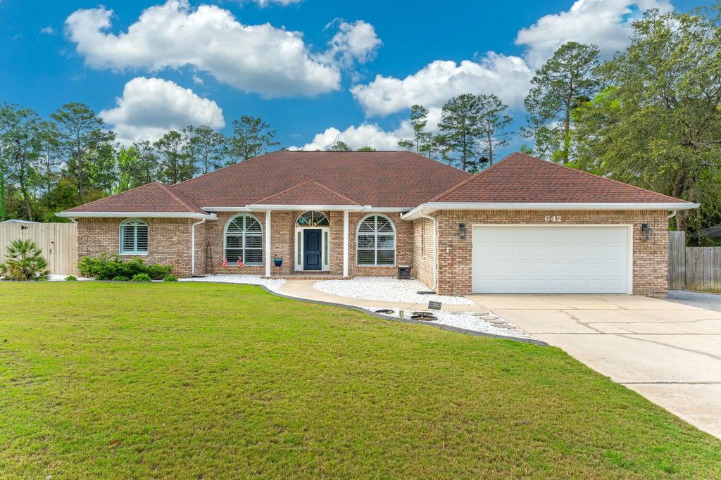 642 W Kilcullen Drive, Niceville