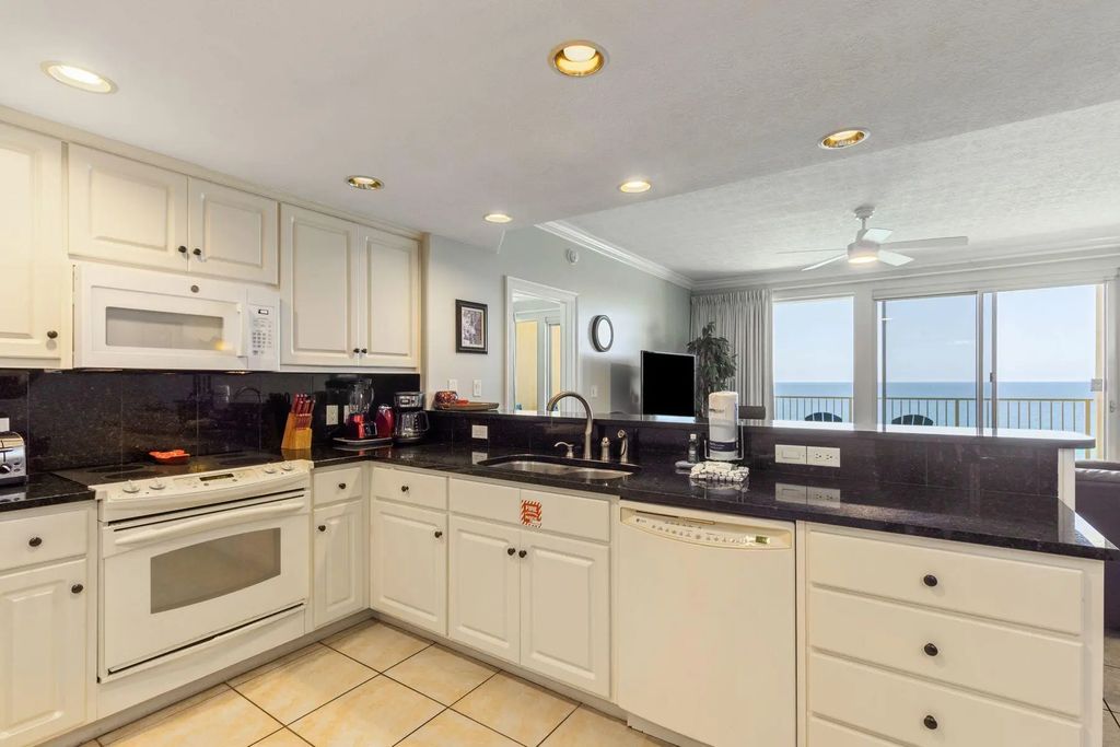 7 of 26 - 5004 Thomas Drive 1102, Panama City Beach, FL