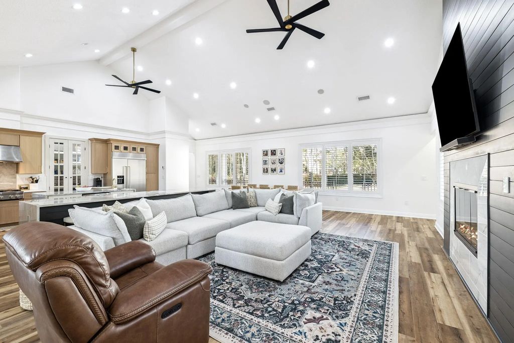 28 of 81 - 410 Windjammer Court, Destin, FL