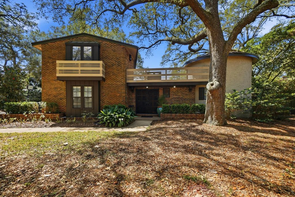 407 Marion Drive, Niceville