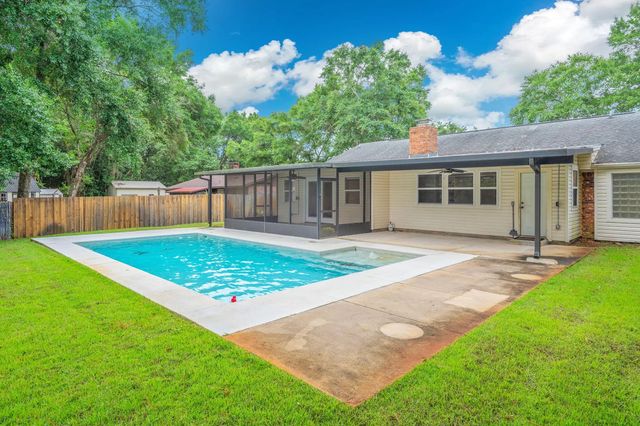 Photo of Listing #1006536