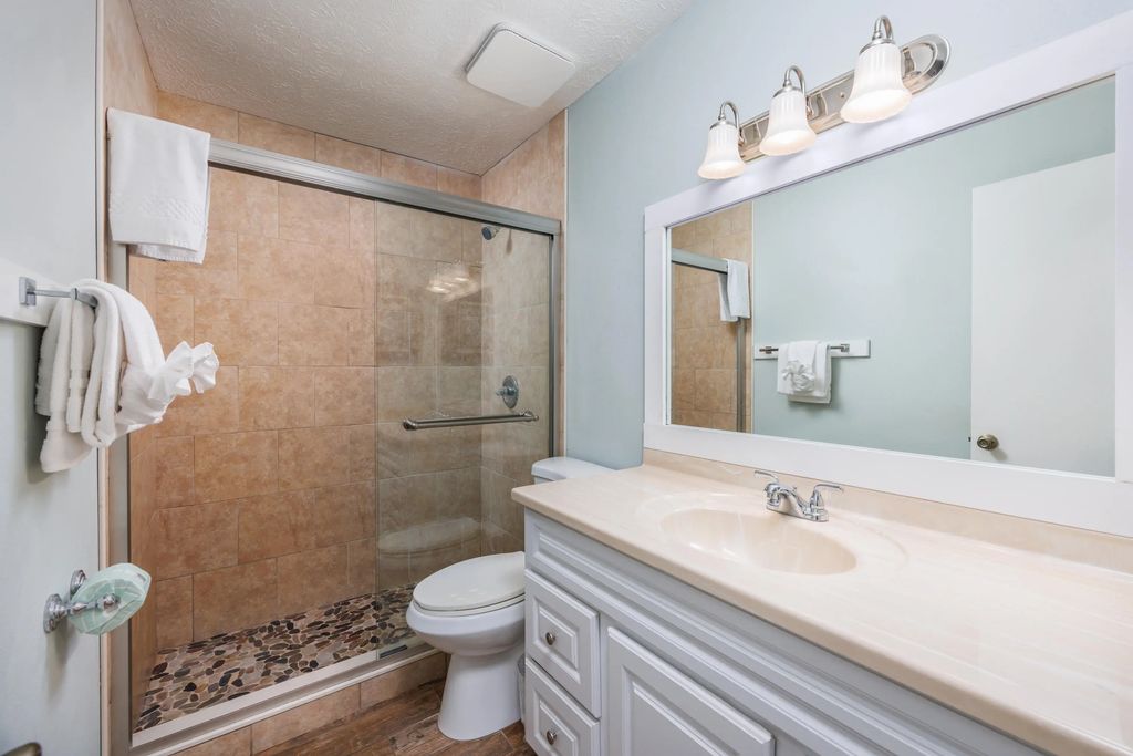 17 of 24 - 17670 Front Beach Road D8, Panama City Beach, FL