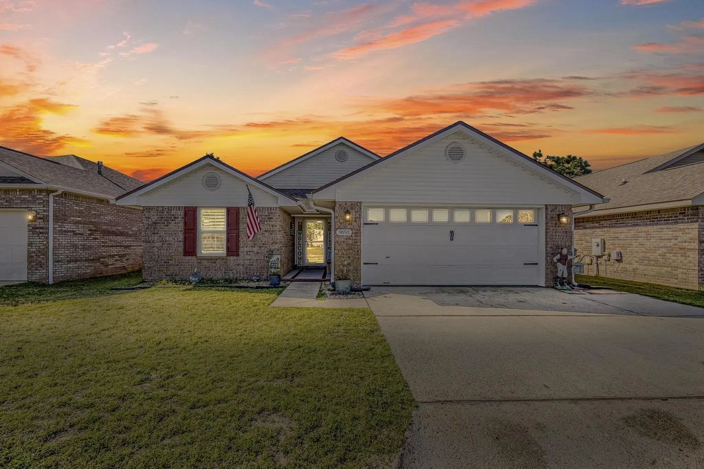 9693 Leeward Way, Navarre