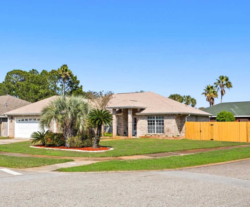 380 Sonora Road, Destin