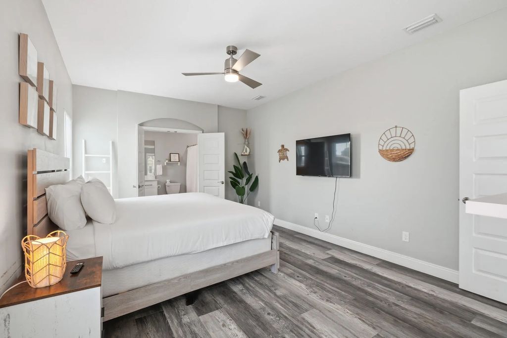 11 of 43 - 5701 Hilltop Avenue, Panama City Beach, FL