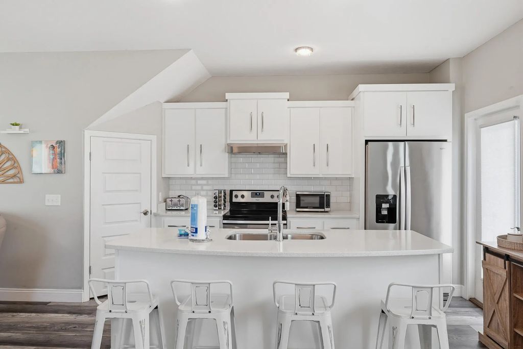 7 of 43 - 5701 Hilltop Avenue, Panama City Beach, FL