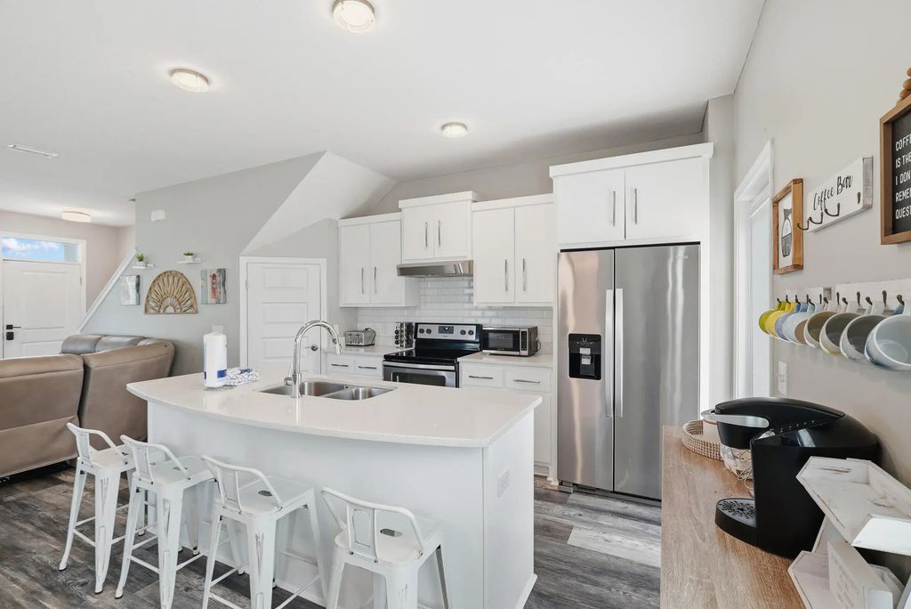 8 of 43 - 5701 Hilltop Avenue, Panama City Beach, FL