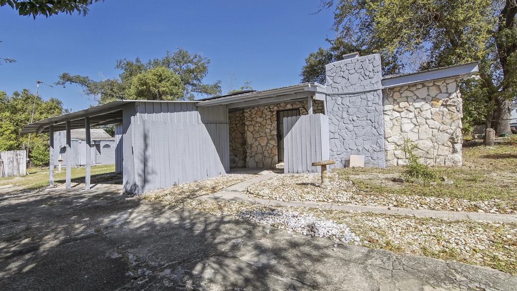 931 Taylor Drive, Panama City