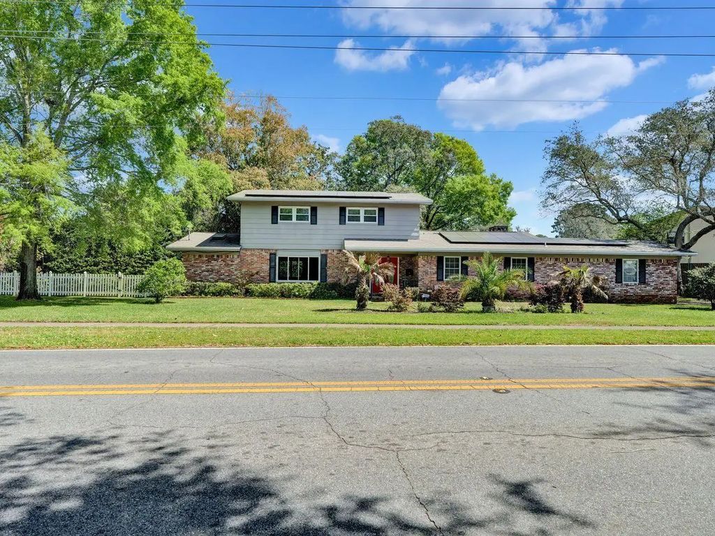 700 Ne Country Club Avenue, Fort Walton Beach