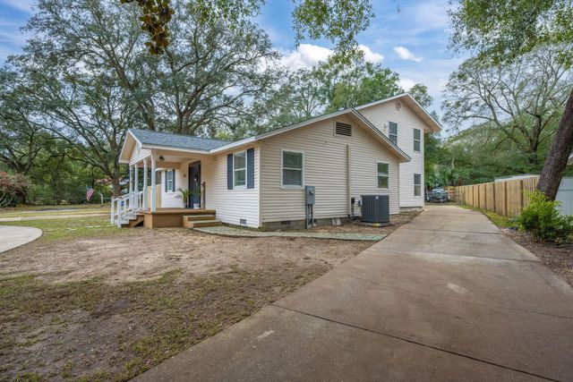 Photo of Listing #998597