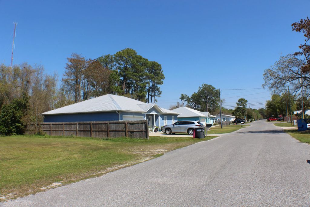 4 of 5 - 2416 Dorothy Avenue # C, Panama City Beach, FL