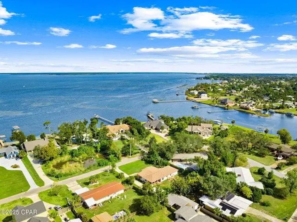 4441 Ashland Road, Panama City