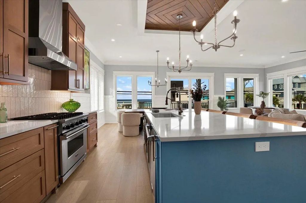 22 of 40 - 16418 Front Beach Road, Panama City Beach, FL