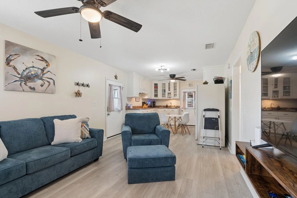 8 of 34 - 4025 Venus Street, Panama City Beach, FL