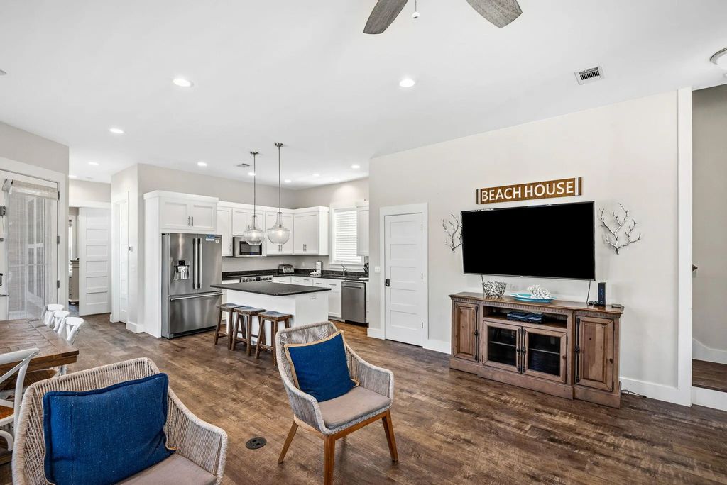 11 of 44 - 5518 Gulf Drive, Panama City Beach, FL